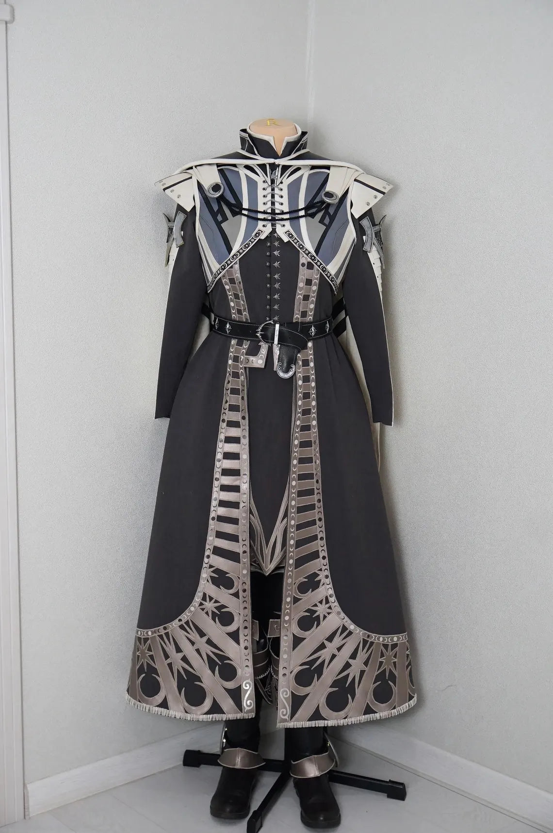 Isobel – Baldur's Gate 3 Costume