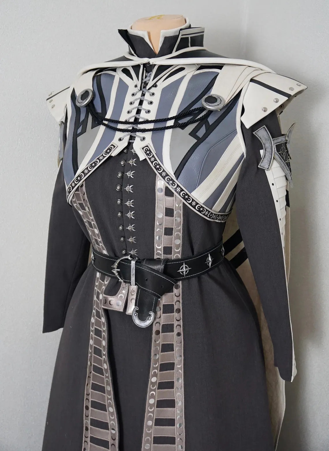 Isobel – Baldur's Gate 3 Costume